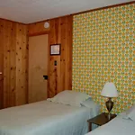 9S Pine Cabin